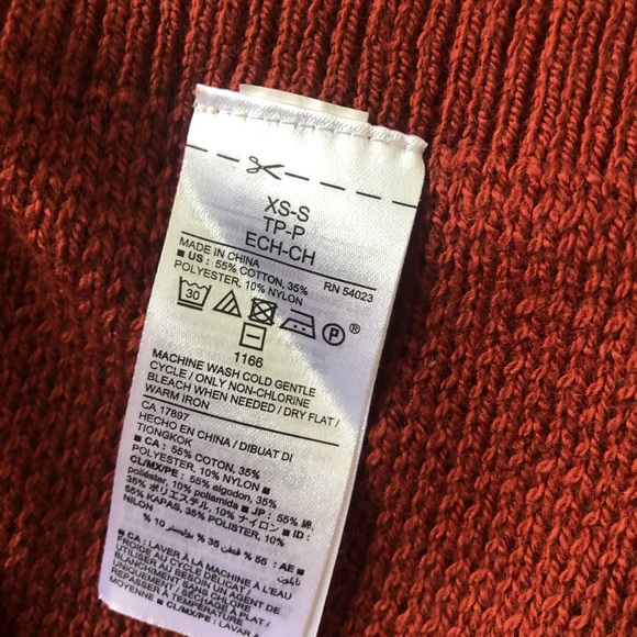 OLD NAVY | Rust Colored | Knit Poncho | XS-S |
NWT - Picture 6 of 9